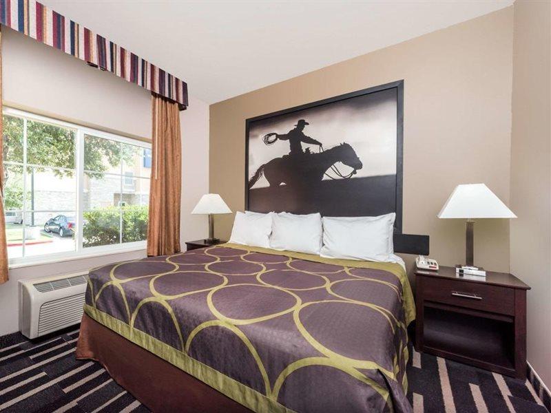 Super 8 By Wyndham Fort Worth North מראה חיצוני תמונה