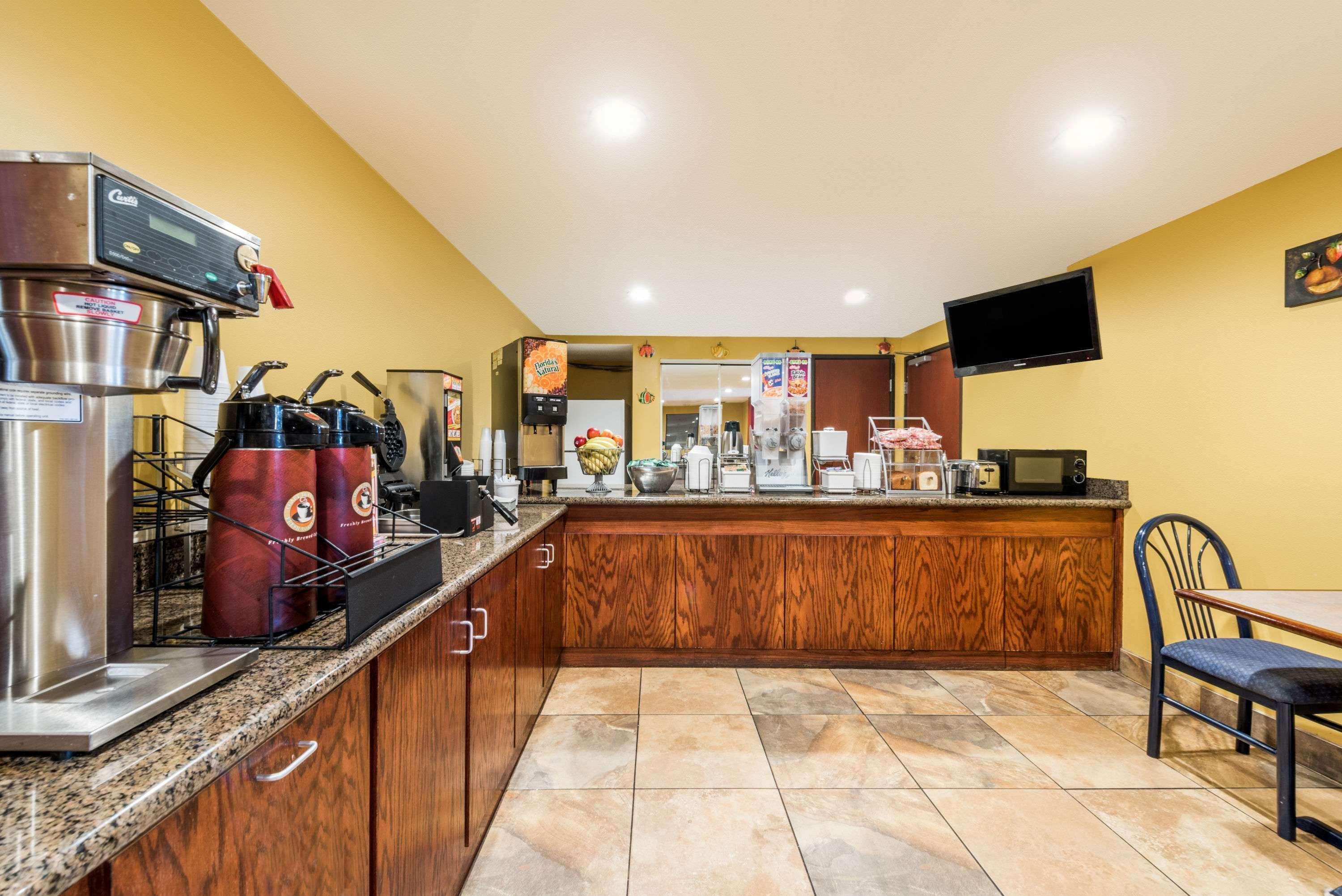 Super 8 By Wyndham Fort Worth North מראה חיצוני תמונה