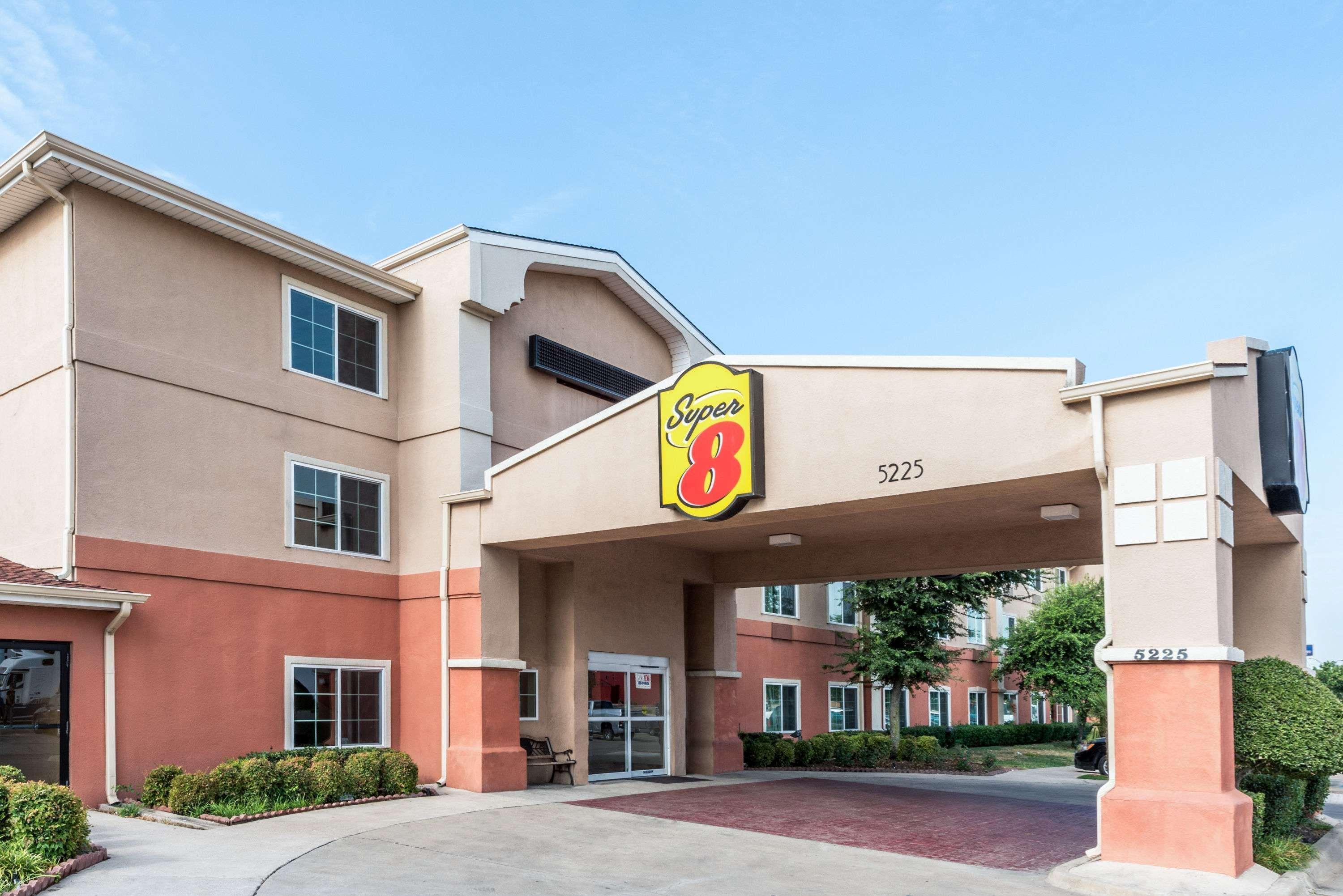 Super 8 By Wyndham Fort Worth North מראה חיצוני תמונה