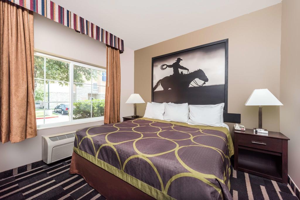 Super 8 By Wyndham Fort Worth North מראה חיצוני תמונה